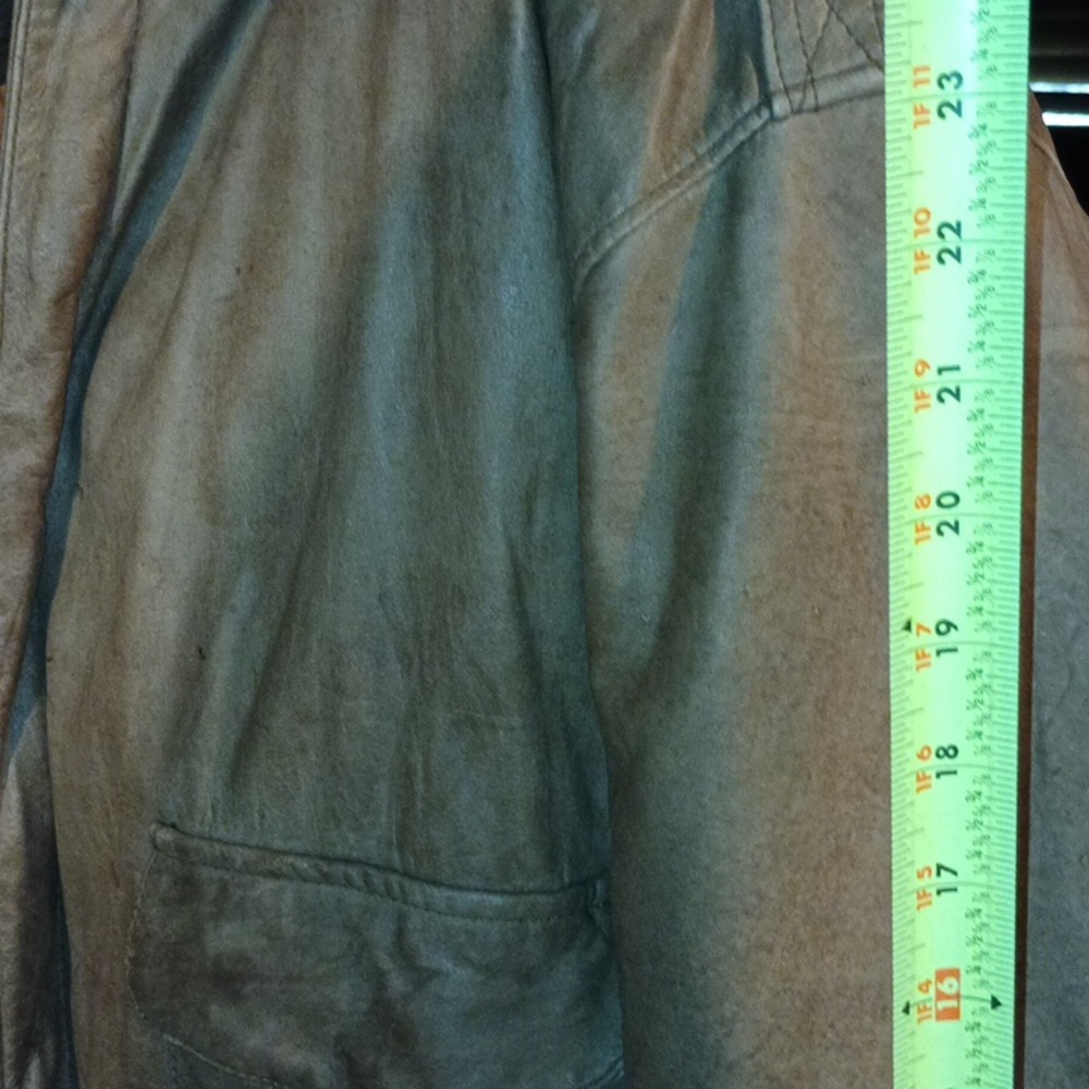 Vintage leather jacket. - Picture 9 of 11